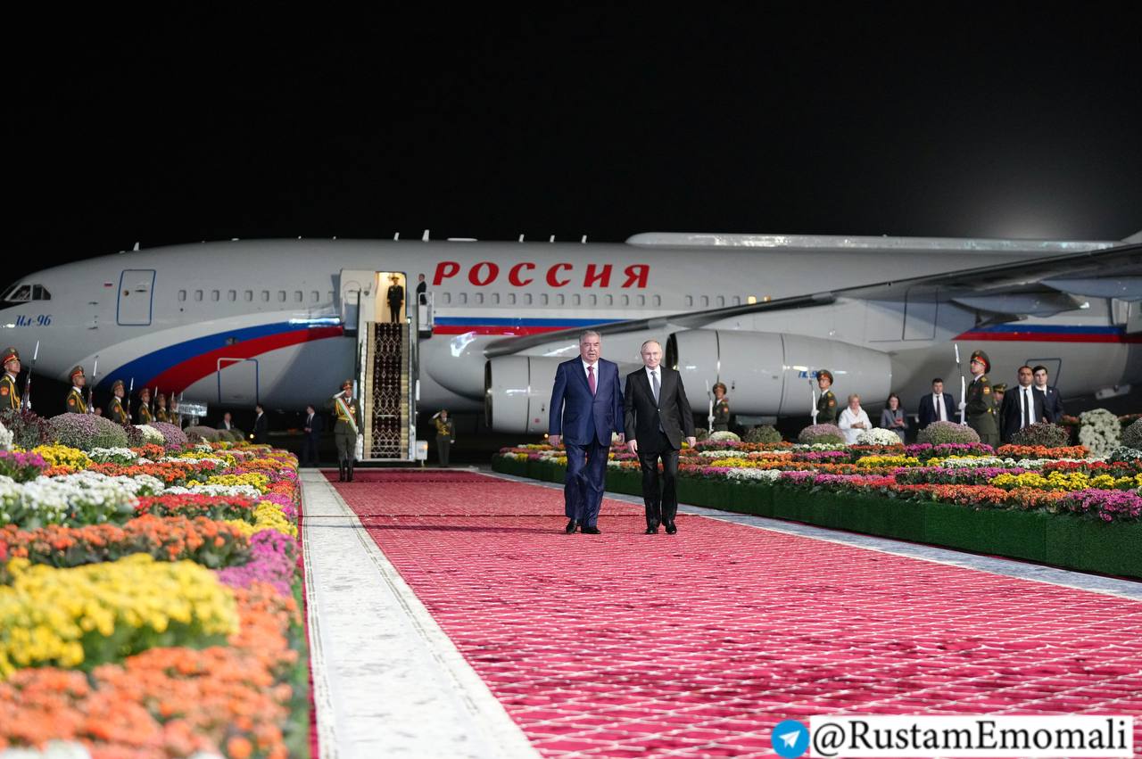 Vladimir Putin arrived in Tajikistan on an official visit.