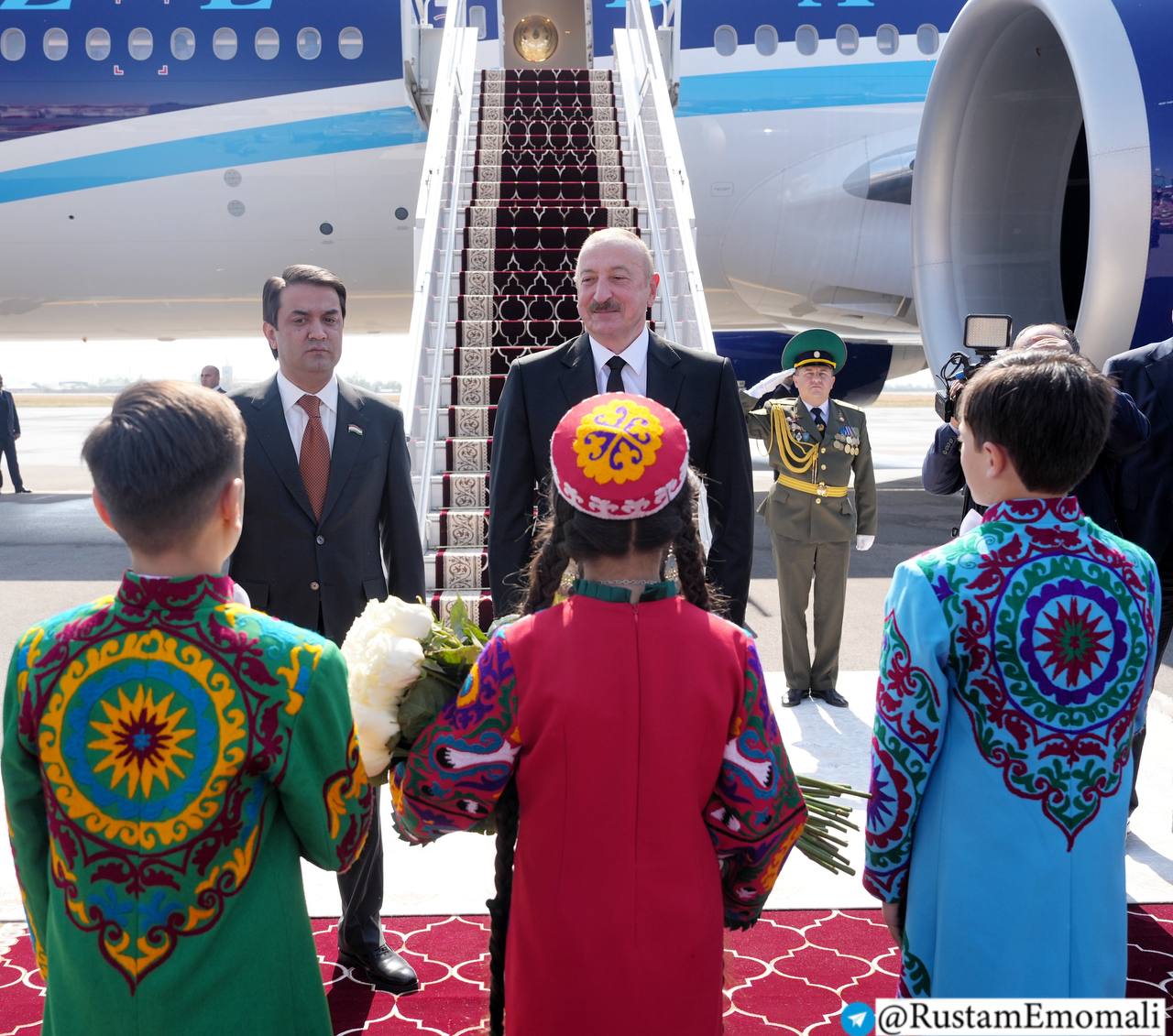 Azerbaijani President Ilham Aliyev arrived in Dushanbe to attend a meeting of the CIS Council of Heads of State.