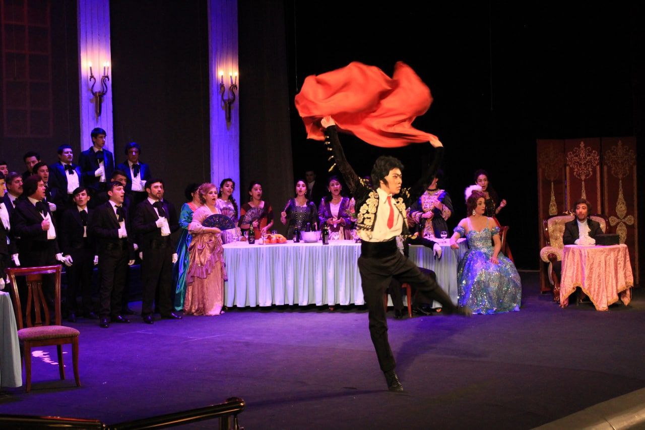 "La Traviata" in Italian will be performed at the Sadriddin Aini Opera and Ballet Theatre.