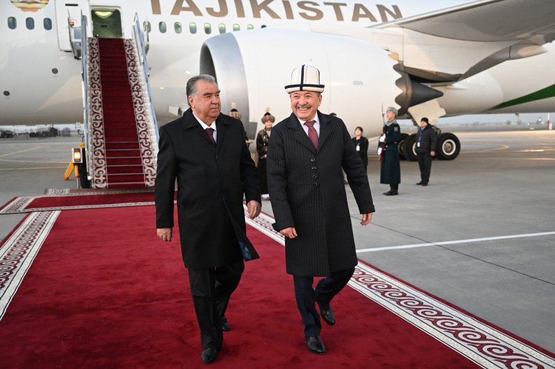 Emomali Rahmon arrived in Bishkek to attend a meeting of the CSTO Collective Security Council.