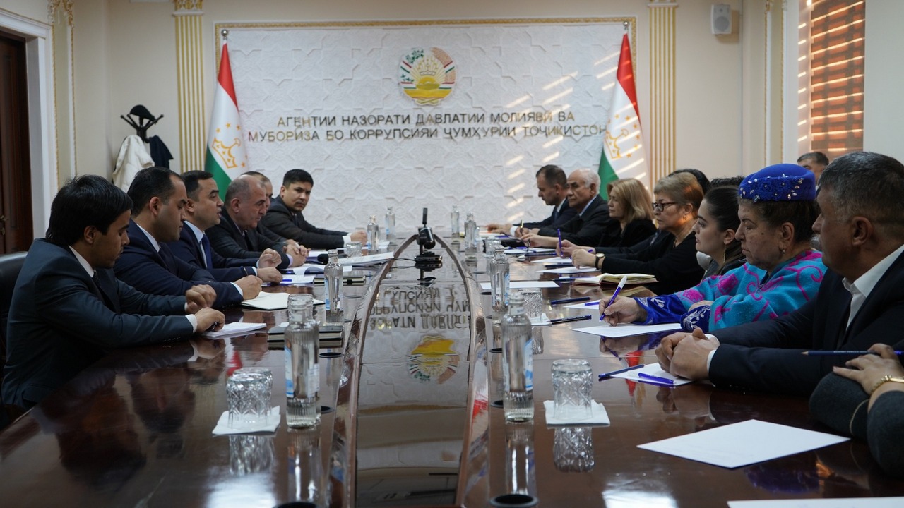The State Financial Control Agency discussed anti-corruption measures with entrepreneurs.