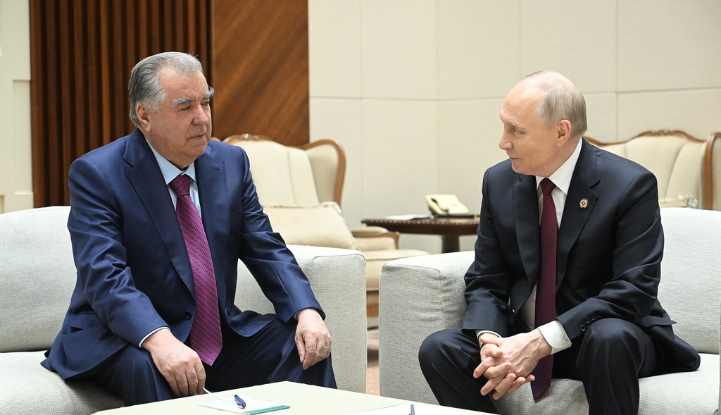 Emomali Rahmon and Vladimir Putin discussed joint efforts to combat global threats.