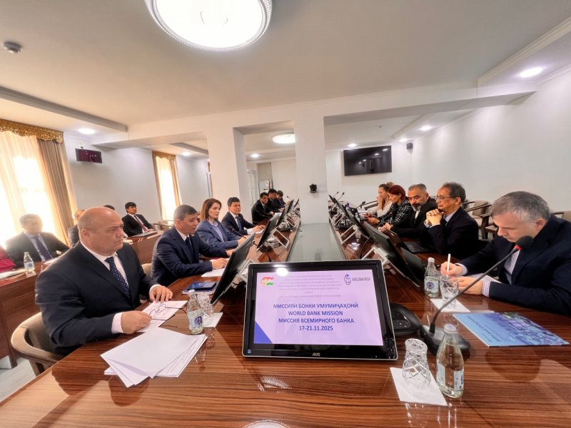Tajikistan and the World Bank discussed the implementation of an educational project