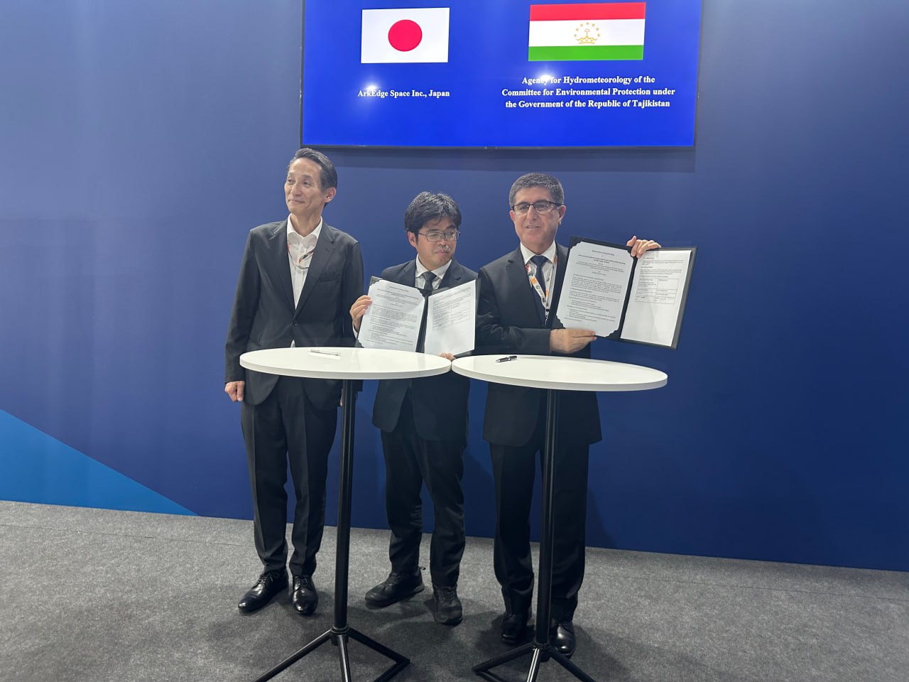Tajikistan and Japan signed a memorandum on monitoring ice, greenhouse gases, and air quality.