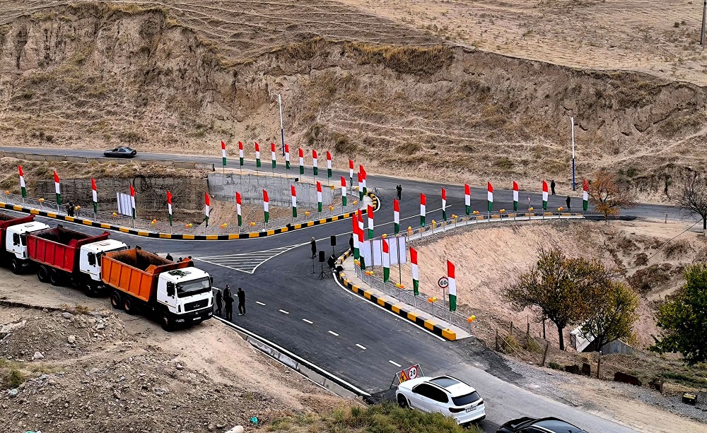 A road bridge has been opened in Gissar.