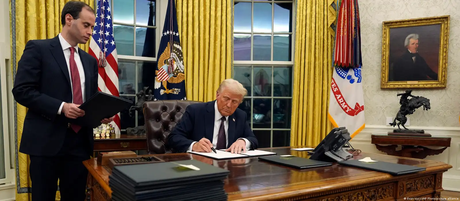 The US has ended its record-breaking 43-day shutdown.