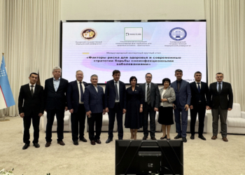 Experts discussed how switching to less harmful alternatives reduces the risks of non-communicable diseases.