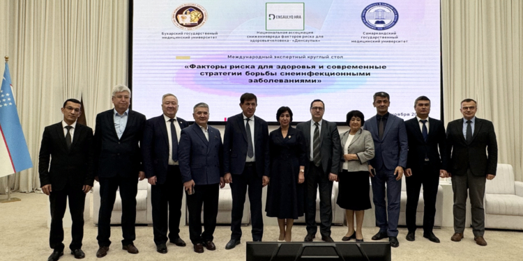 Experts discussed how switching to less harmful alternatives reduces the risks of non-communicable diseases.
