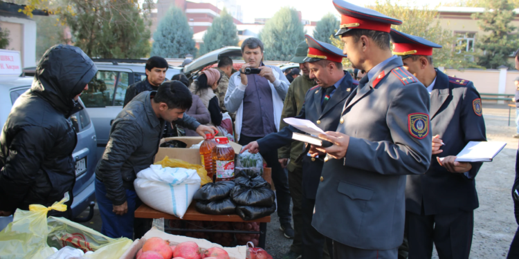 An agricultural fair was held in Dushanbe to mark Tajik Police Day.