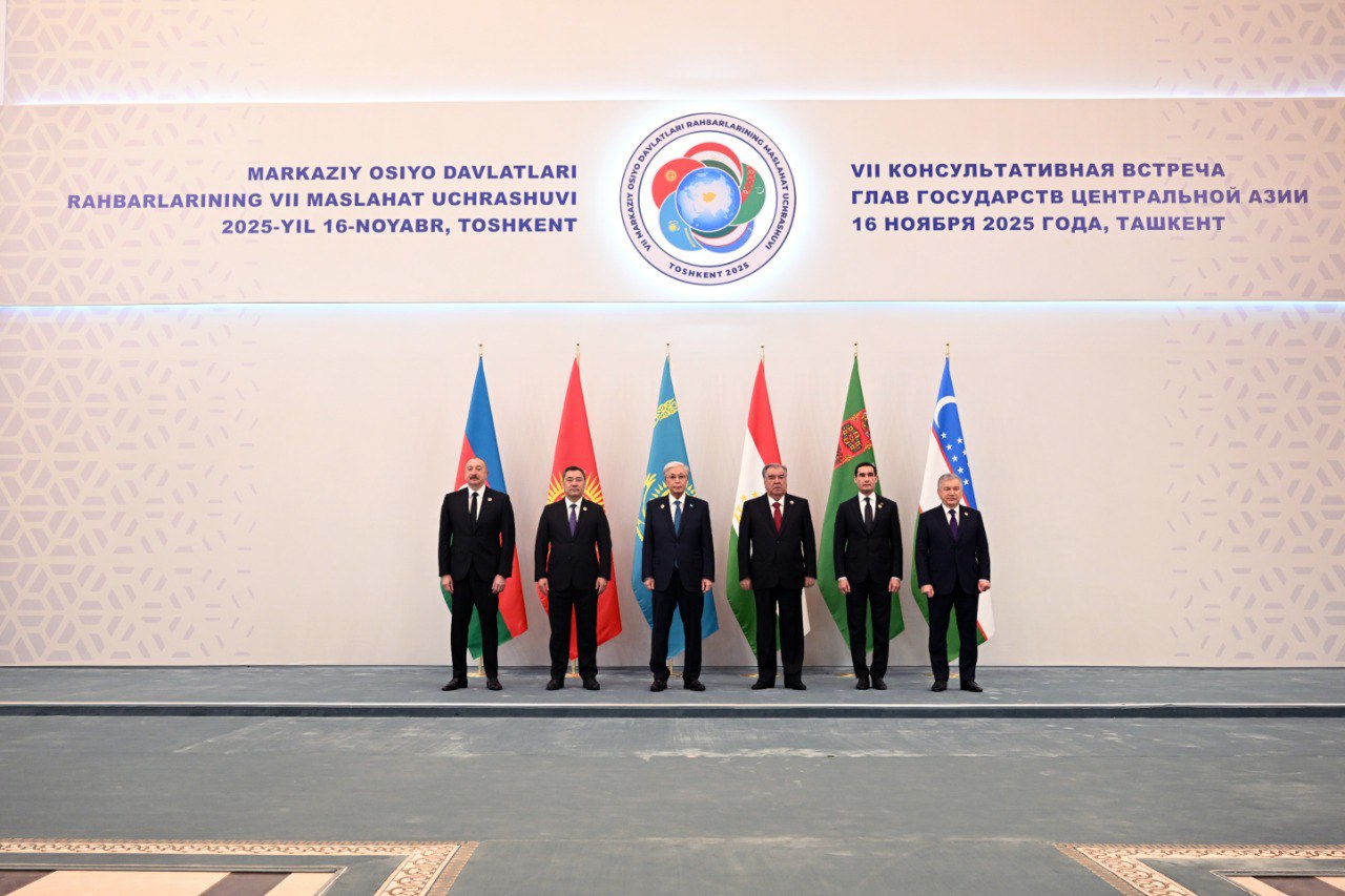 Emomali Rahmon participated in the Seventh Consultative Meeting of Central Asian Leaders in Tashkent