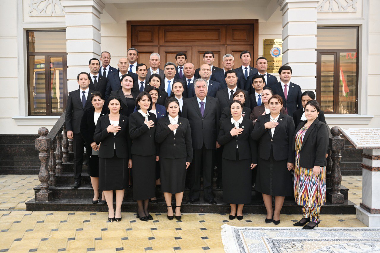 Emomali Rahmon opened new facilities in the Jabbor Rasulov district.