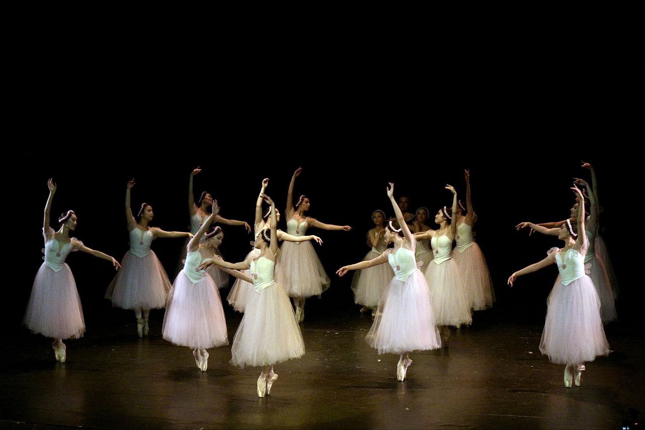 The Tajik Opera and Ballet Theatre will perform a gala concert at the Rome Opera.
