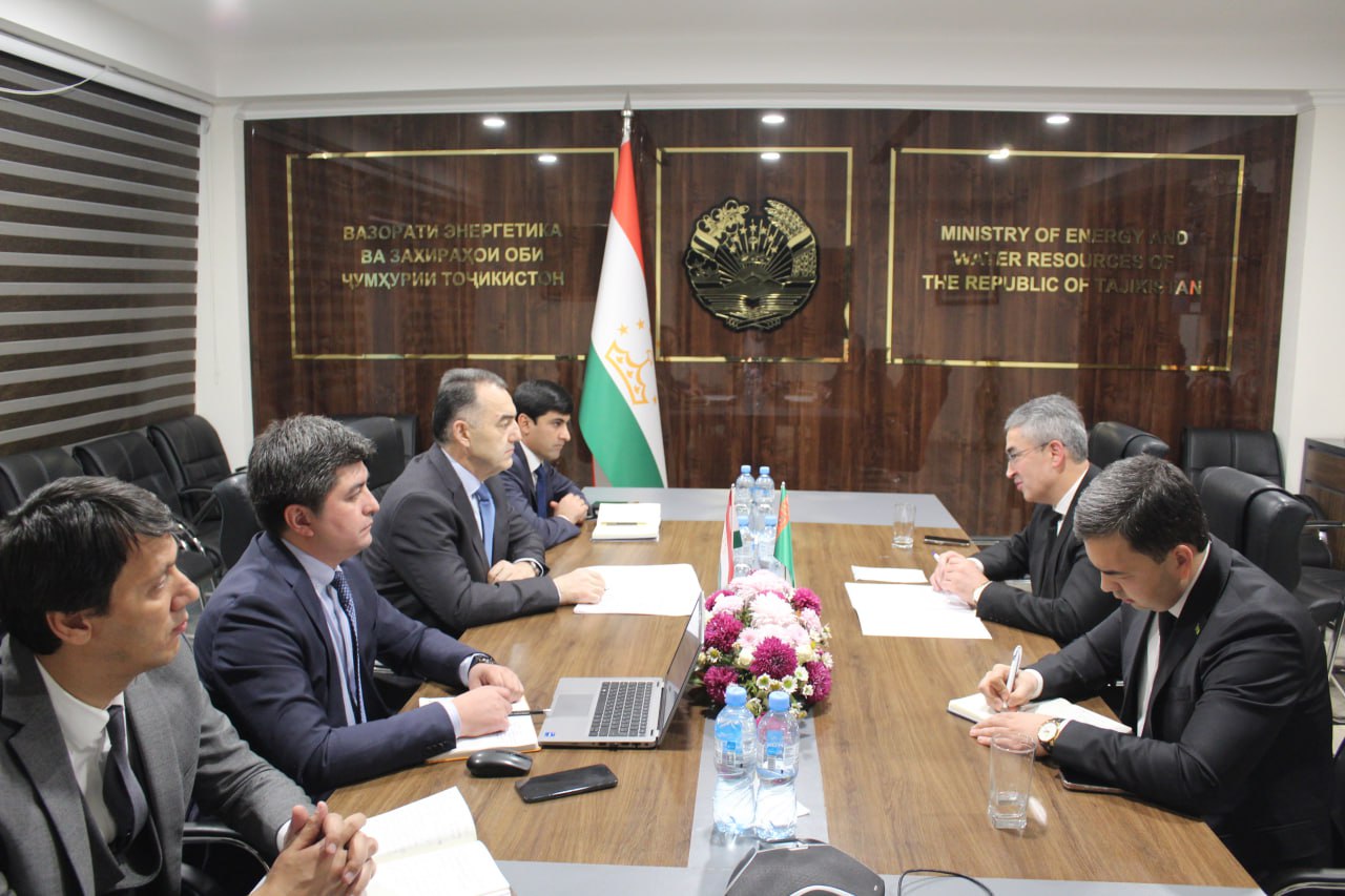 Tajikistan and Turkmenistan agreed to expand cooperation in the energy sector.