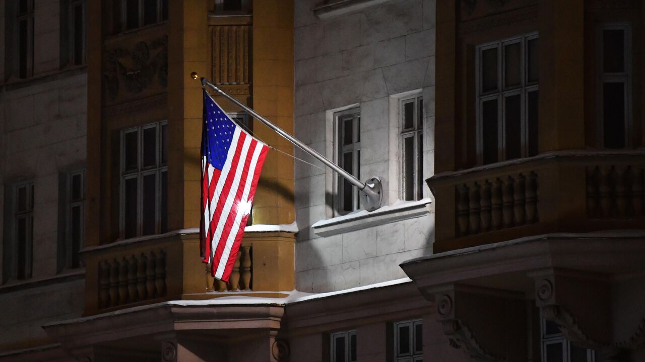 The United States has lifted its ban on non-immigrant visas for citizens of Turkmenistan.