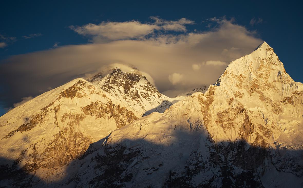 The CIA lost a nuclear generator containing plutonium in the Himalayas.