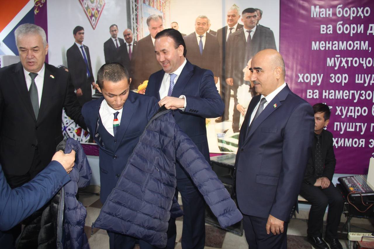 Gifts from the President of Tajikistan were presented to the pupils of Boarding School No. 1 in Kuloba.