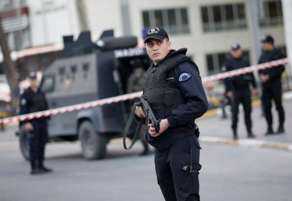 127 people suspected of having ties to ISIS were detained in Ankara and Istanbul.