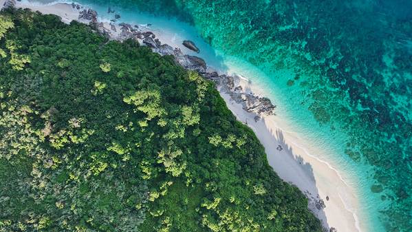 A Step into the Future: Hainan Island Puts China's Opening-Up Policy into Practice in the New Era