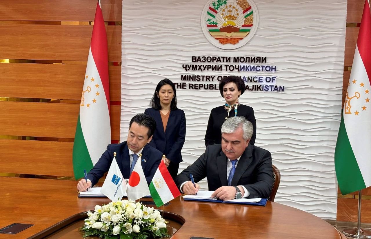 ADB and Tajikistan sign $95.2 million in grants for sustainable development