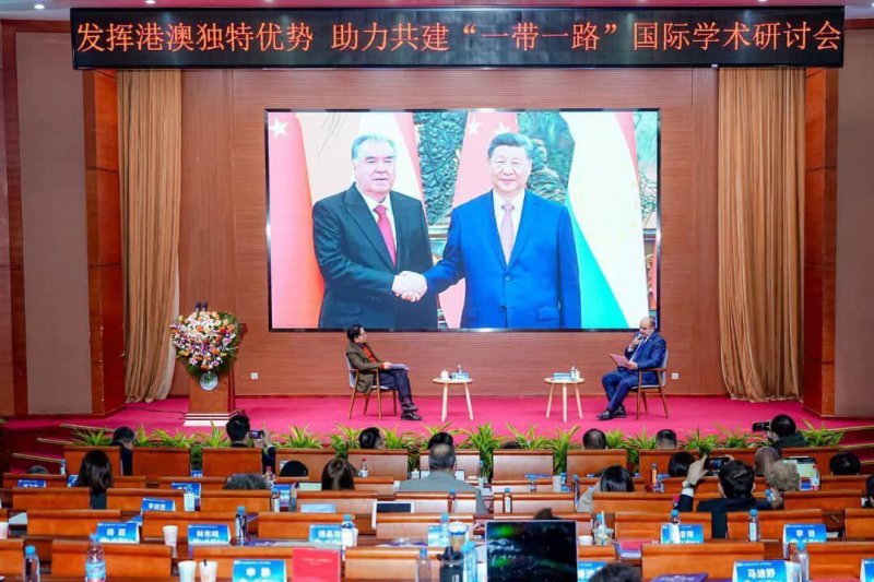 Tajikistan presented its legal reform experience at an international forum in China.