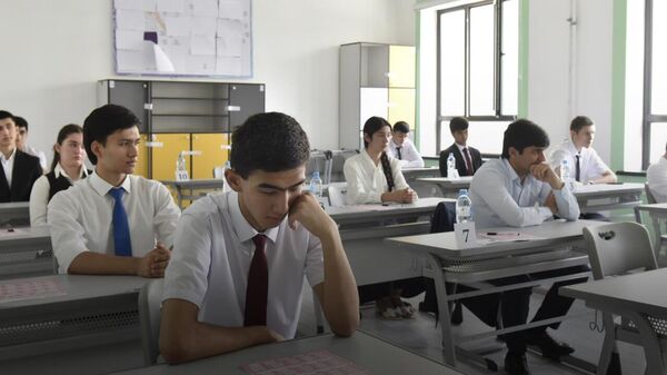 16 foreign languages are taught in universities in Tajikistan.