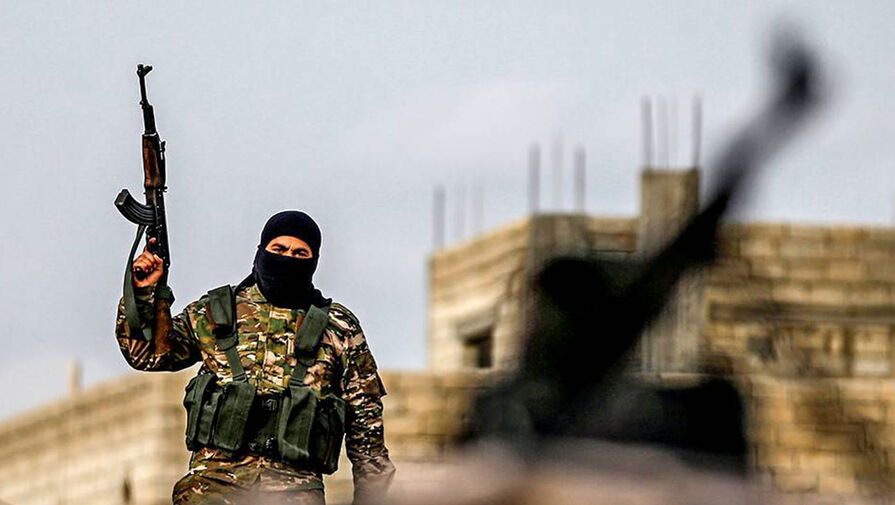Around 1,500 ISIS militants have escaped from prison in Syria.