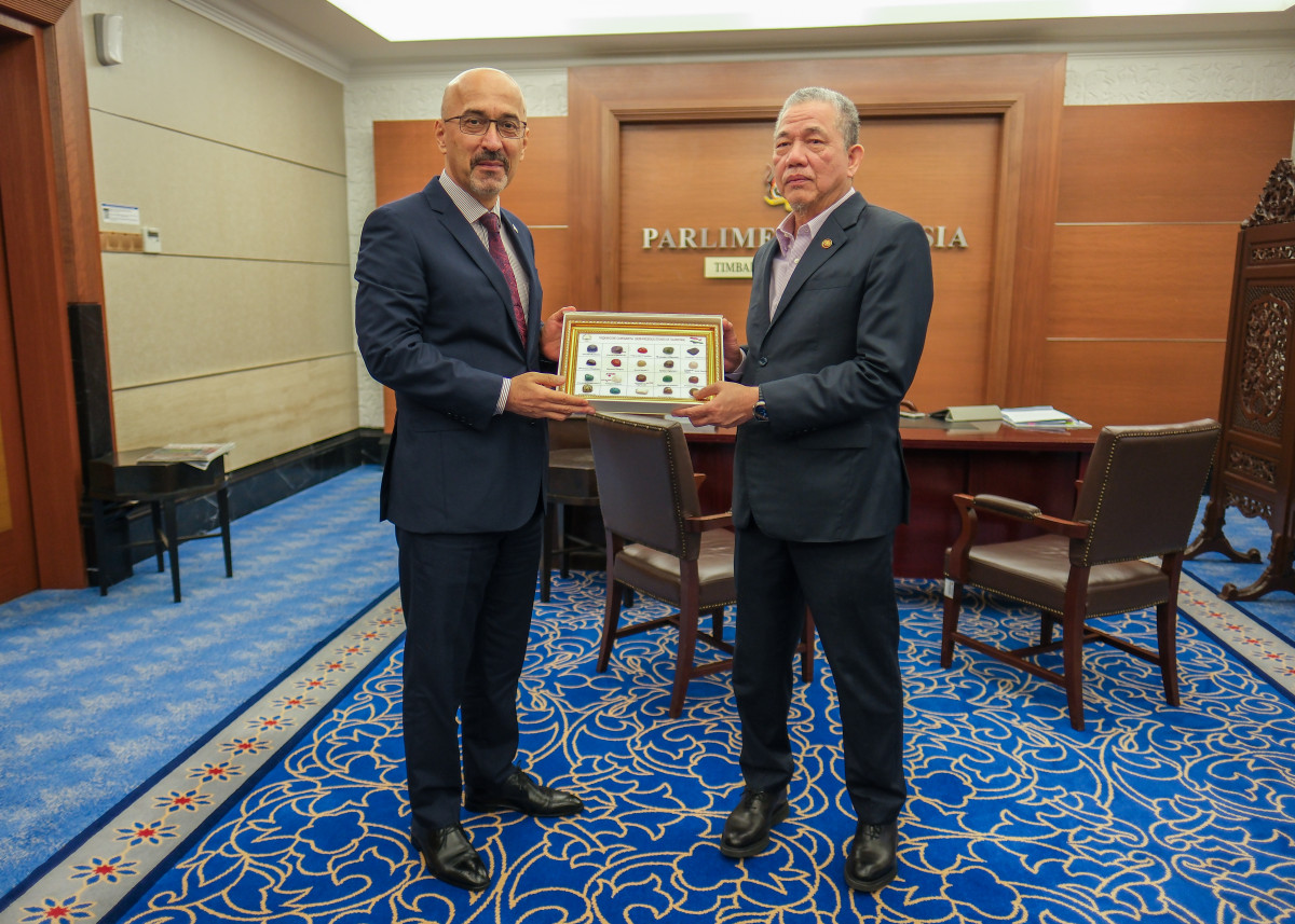 The Tajik Ambassador discussed cooperation in the water and energy sector with the Deputy Prime Minister of Malaysia.
