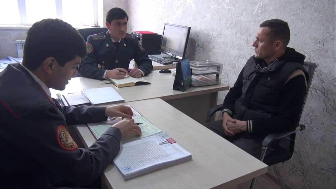 The head of a cyber club in Shahritus was arrested for allowing schoolchildren to play games during classes.