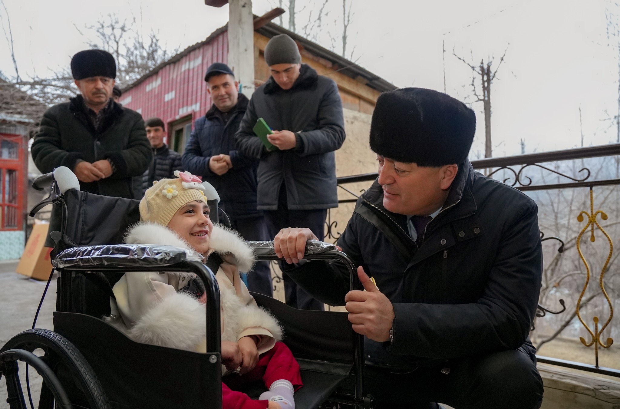 The Mayor of Penjikent visited children and adults with disabilities and provided assistance