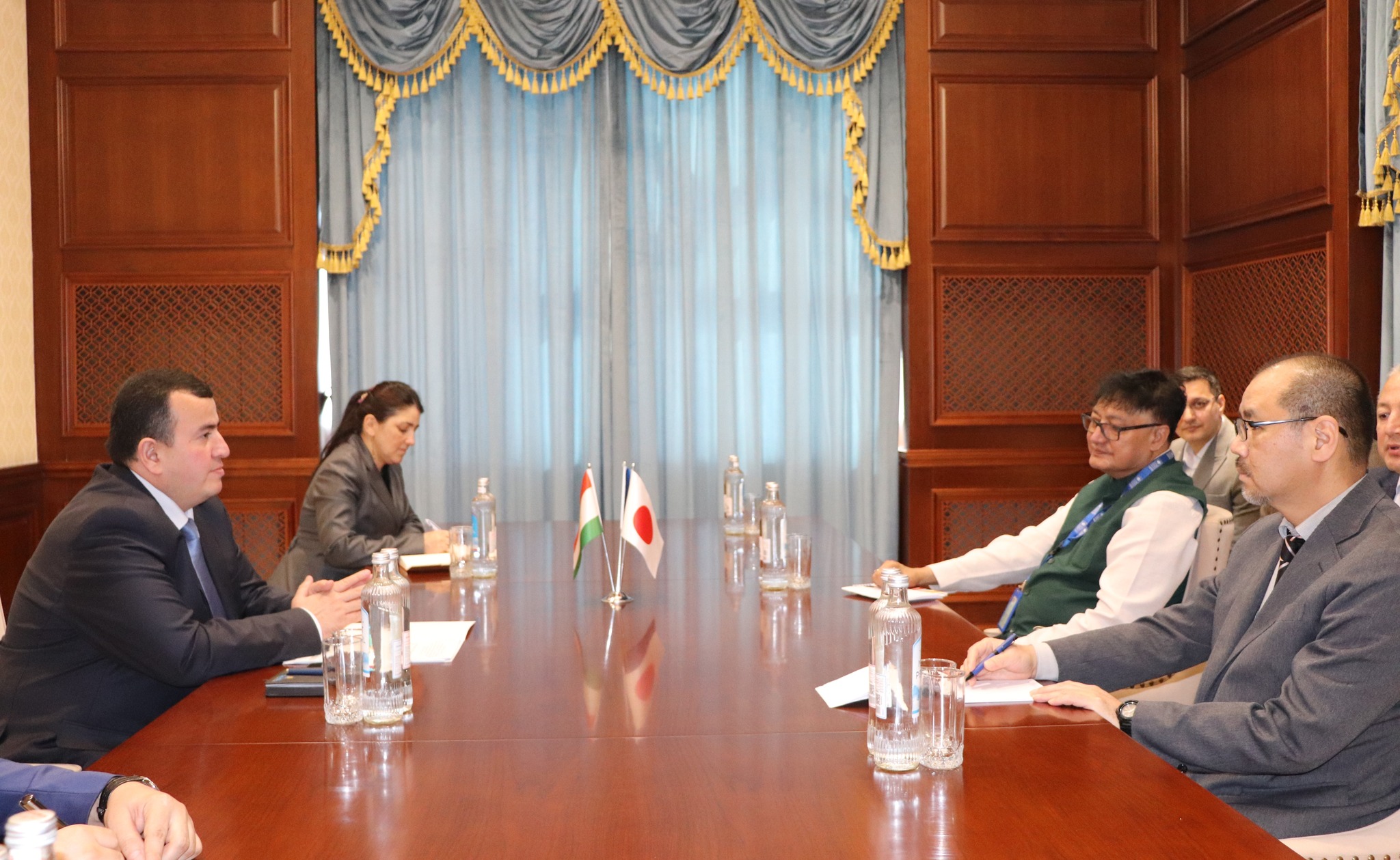 Tajikistan discussed the development of agro-industrial clusters and a green economy with UNDP and JICA.