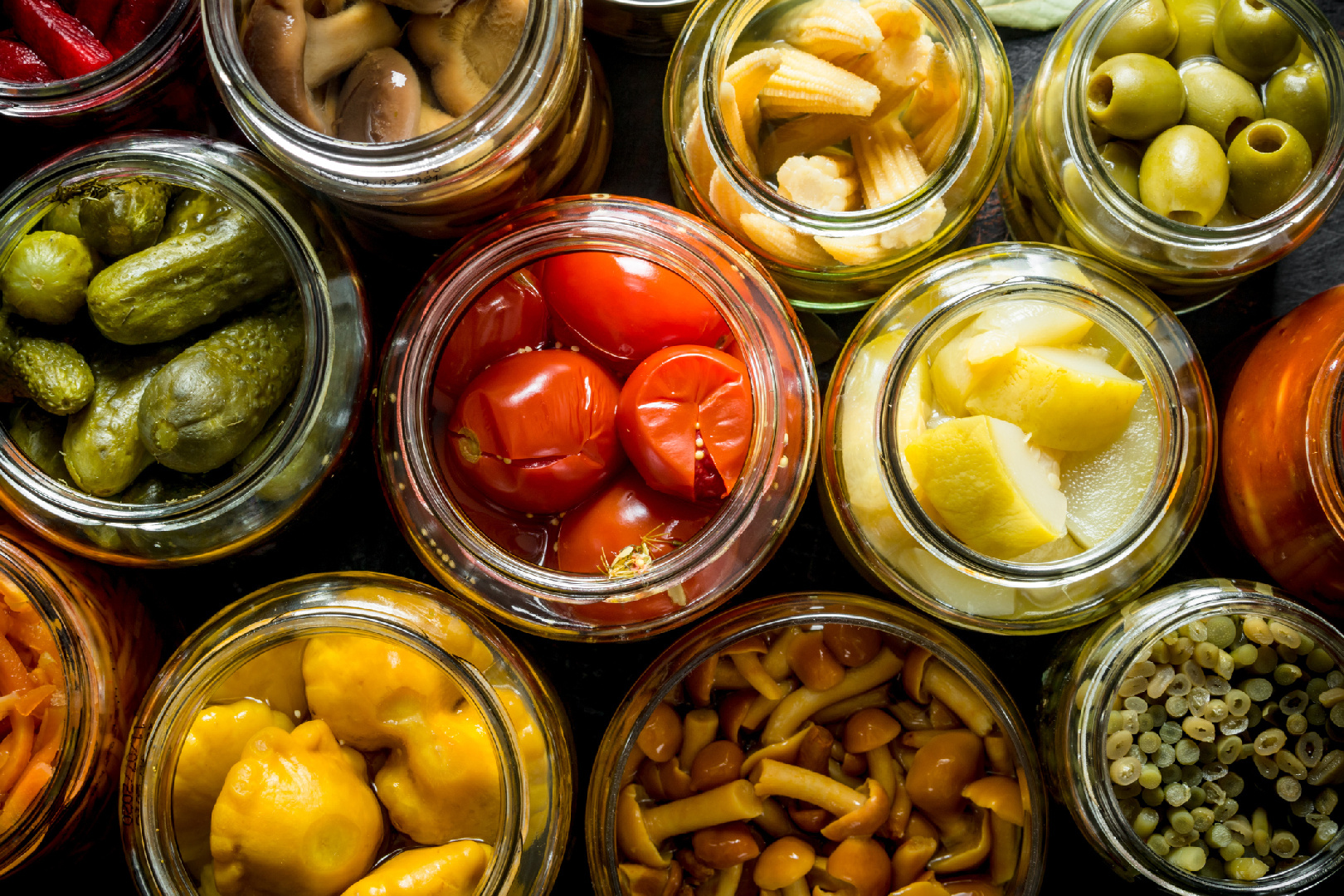 Tajikstandart warned of the risk of poisoning from canned goods.