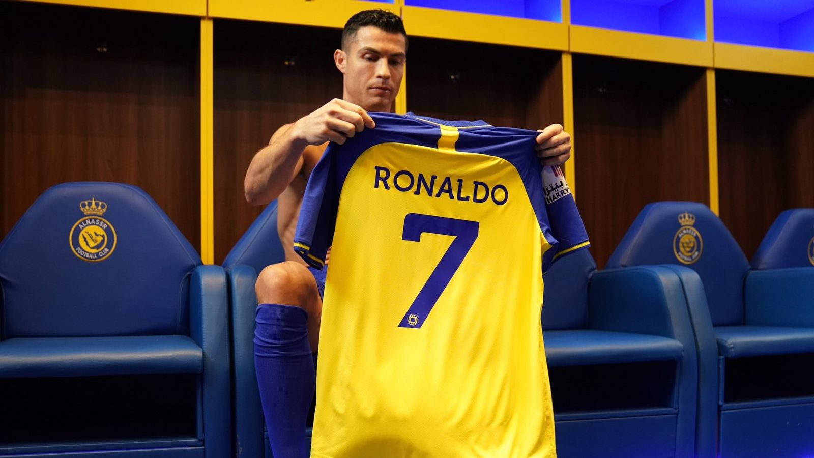 Cristiano Ronaldo will retire in 2027