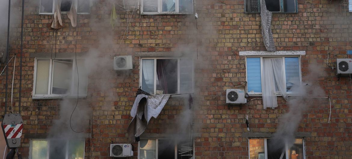 Ukraine: A new wave of strikes has left hundreds of thousands of people without heat and power amid freezing temperatures.