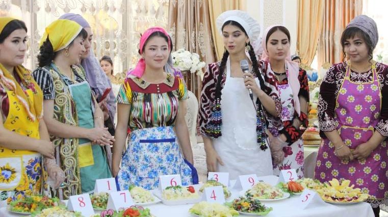 Tajikistan will host the national "Best Housewife" competition in April.