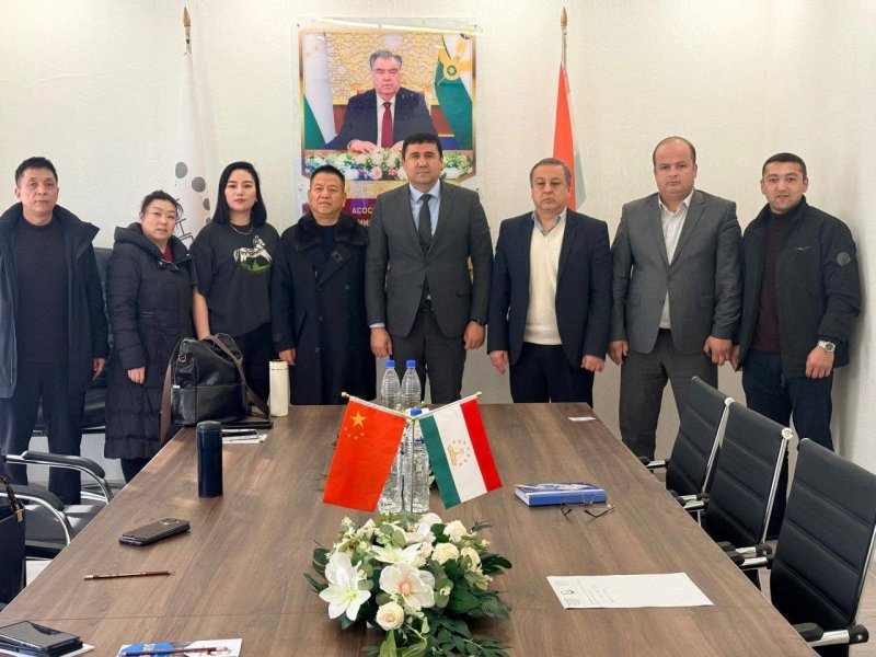 The prospects for establishing a solar panel manufacturing facility were discussed at the Sogd Free Economic Zone.