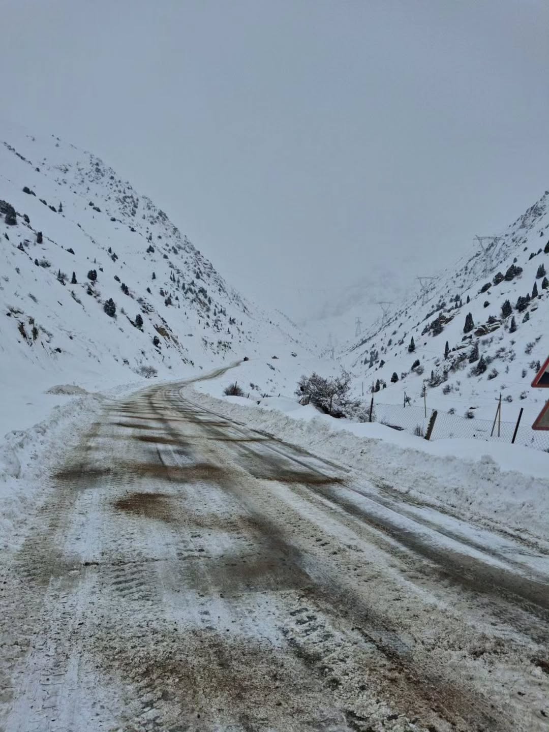 The Dushanbe-Chanak highway has been reopened to light rail traffic after avalanches.