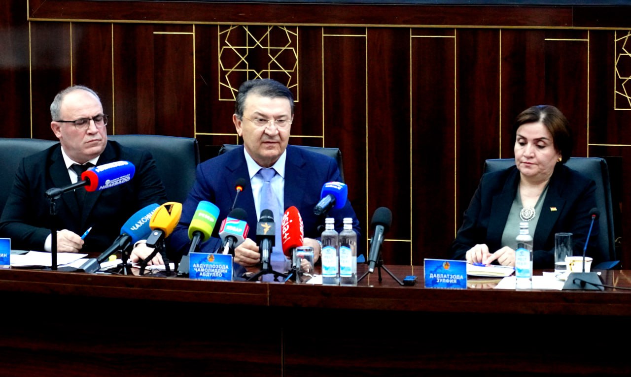 The number of doctors and medical specialists in Tajikistan increased in 2025.