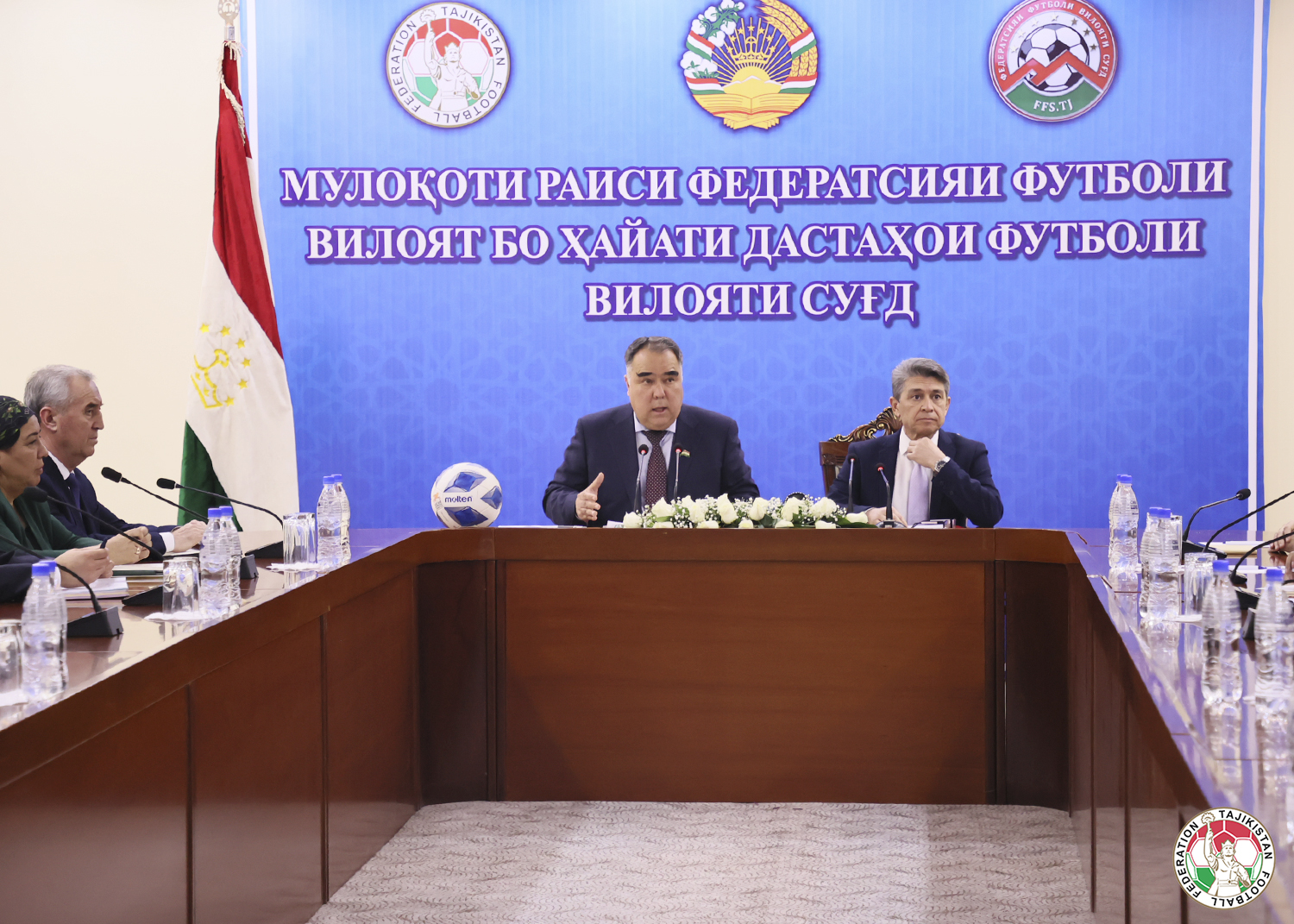 The head of Sogd held an extended meeting with the region's football clubs.