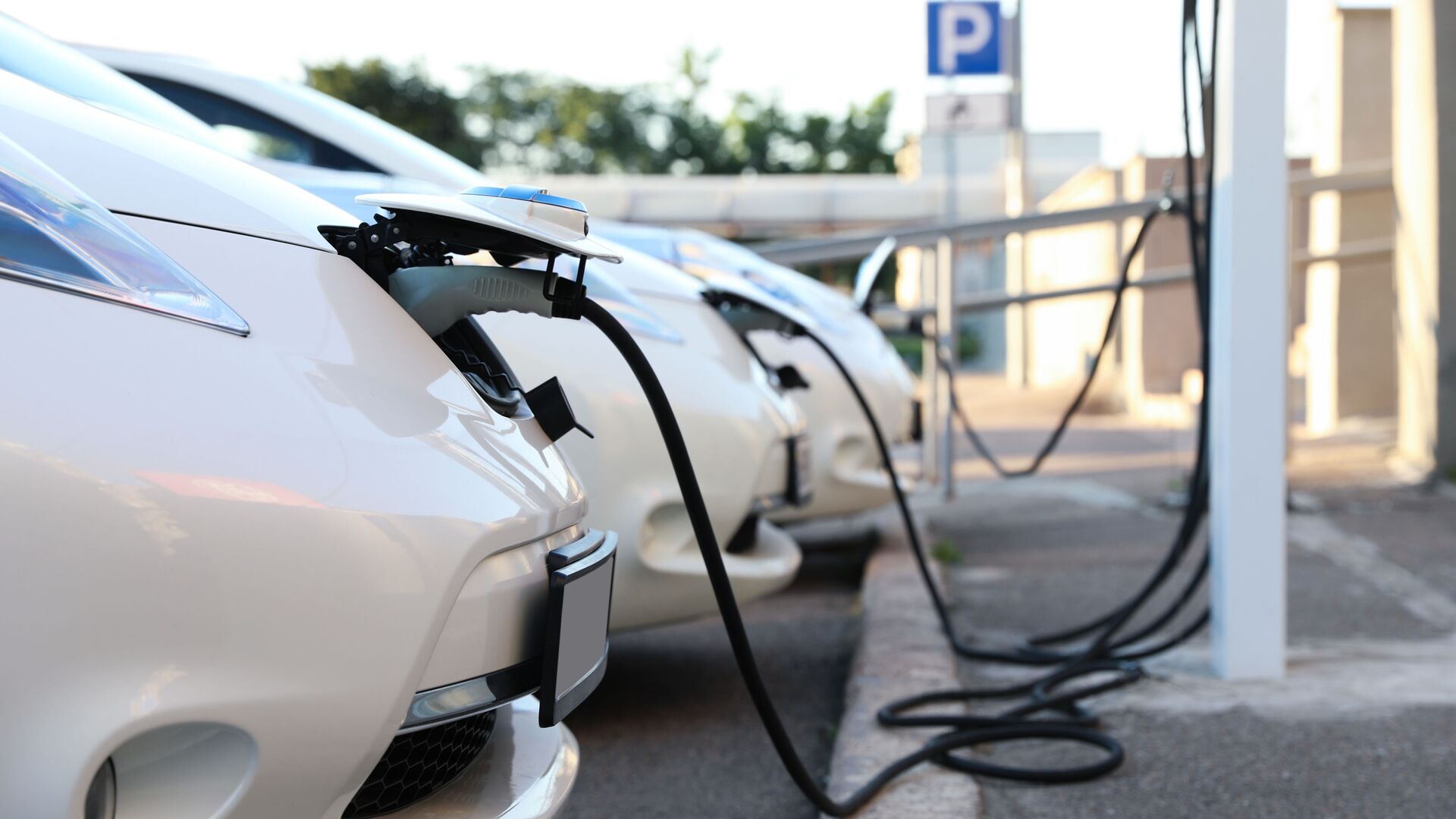 Electric vehicle charging stations will be temporarily suspended in Dushanbe.
