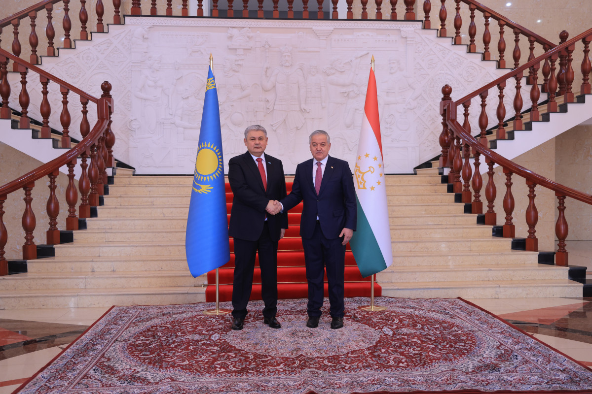 Talks between the foreign ministers of Tajikistan and Kazakhstan took place in Dushanbe.