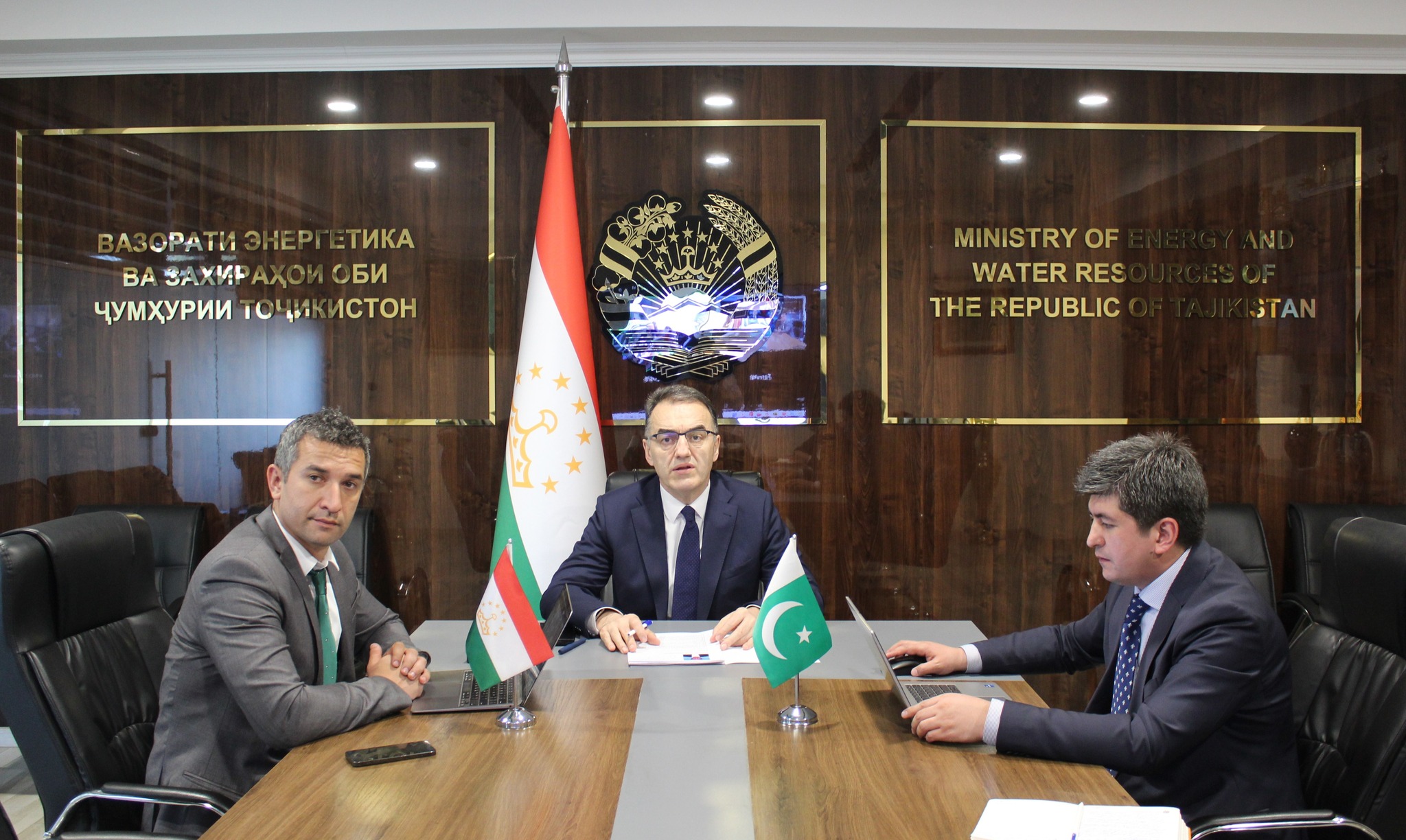 The energy ministers of Tajikistan and Pakistan discussed cooperation and the CASA-1000 project.
