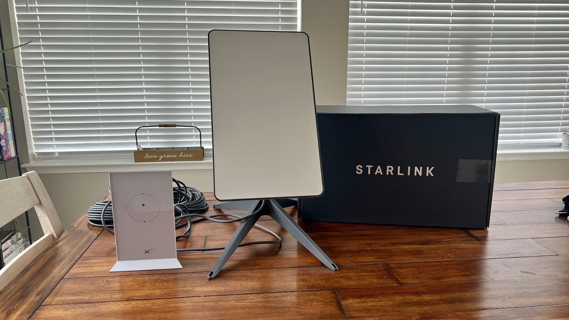 Starlink officially launched in Tajikistan: how to connect to satellite internet