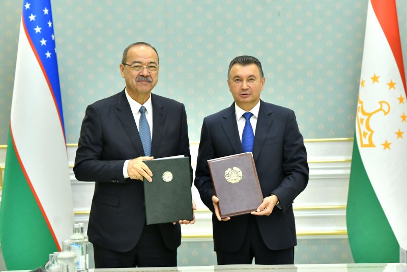 The 13th meeting of the intergovernmental commission of Tajikistan and Uzbekistan was held in Dushanbe.