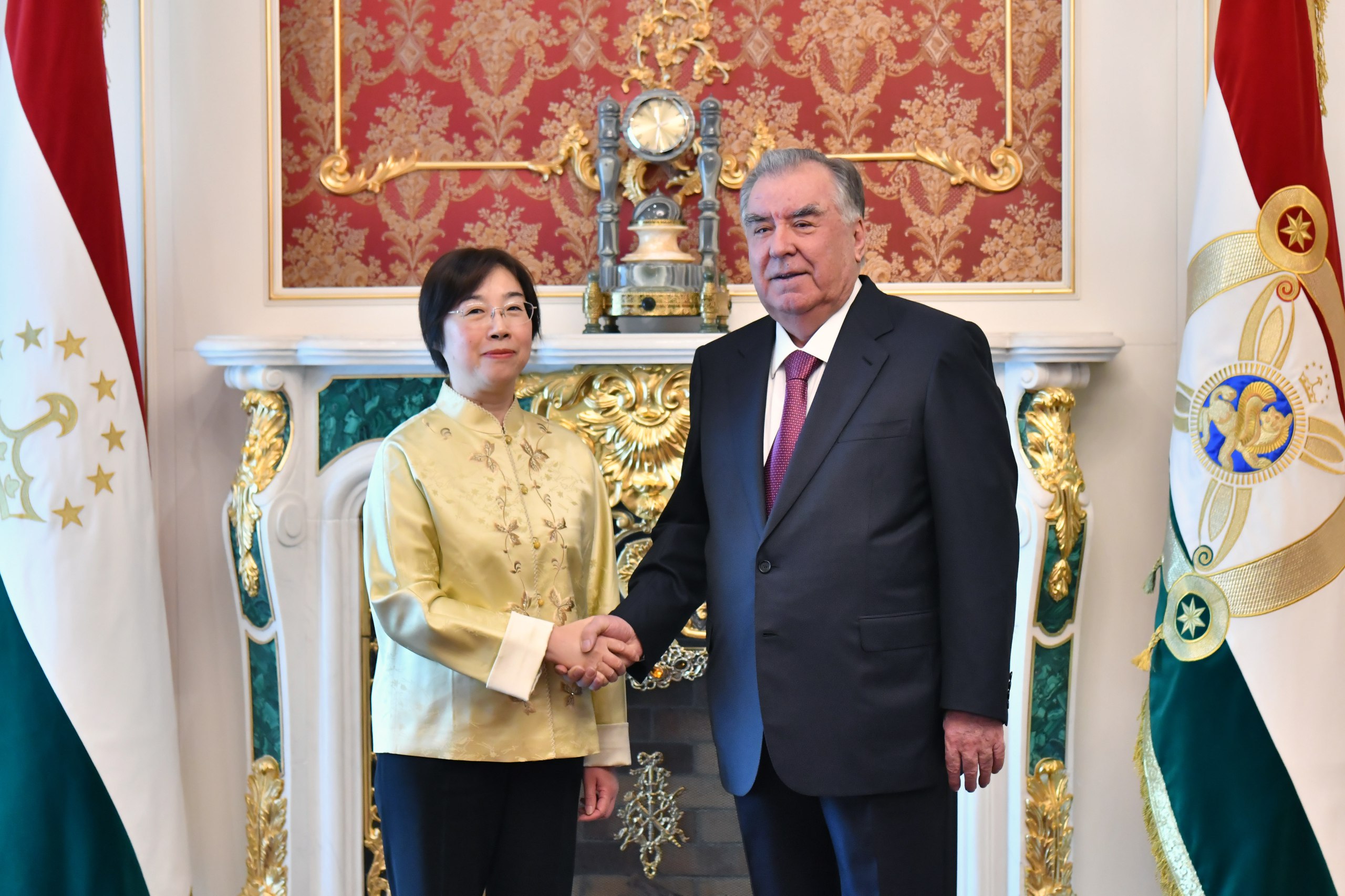 Emomali Rahmon received AIIB President Zou Chiayi