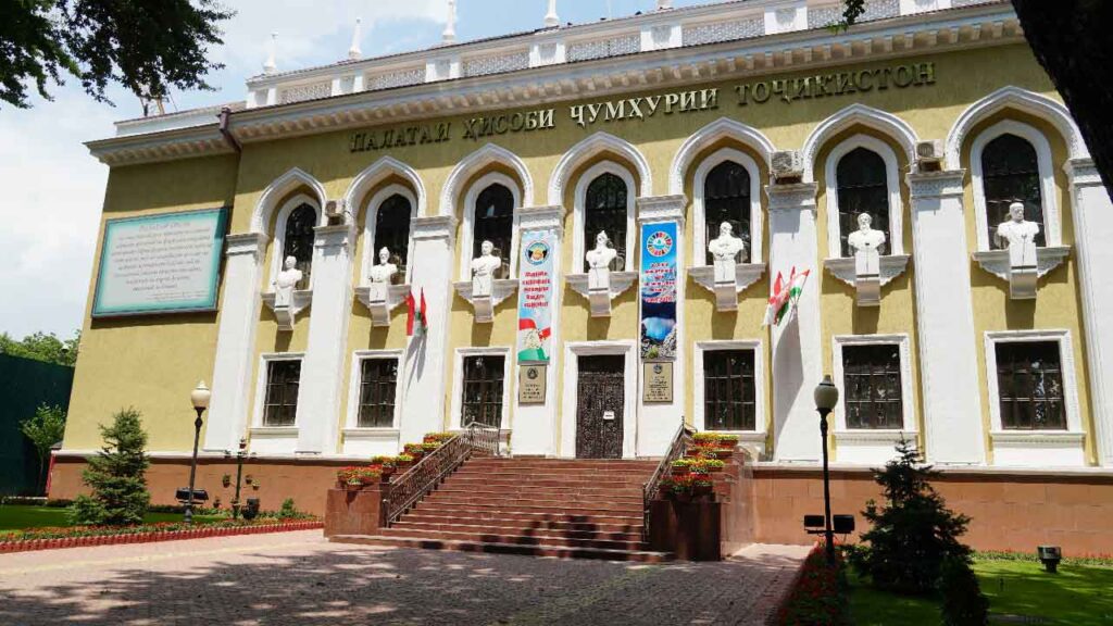 Tajikistan's Accounts Chamber has uncovered violations amounting to 1.1 billion somoni.