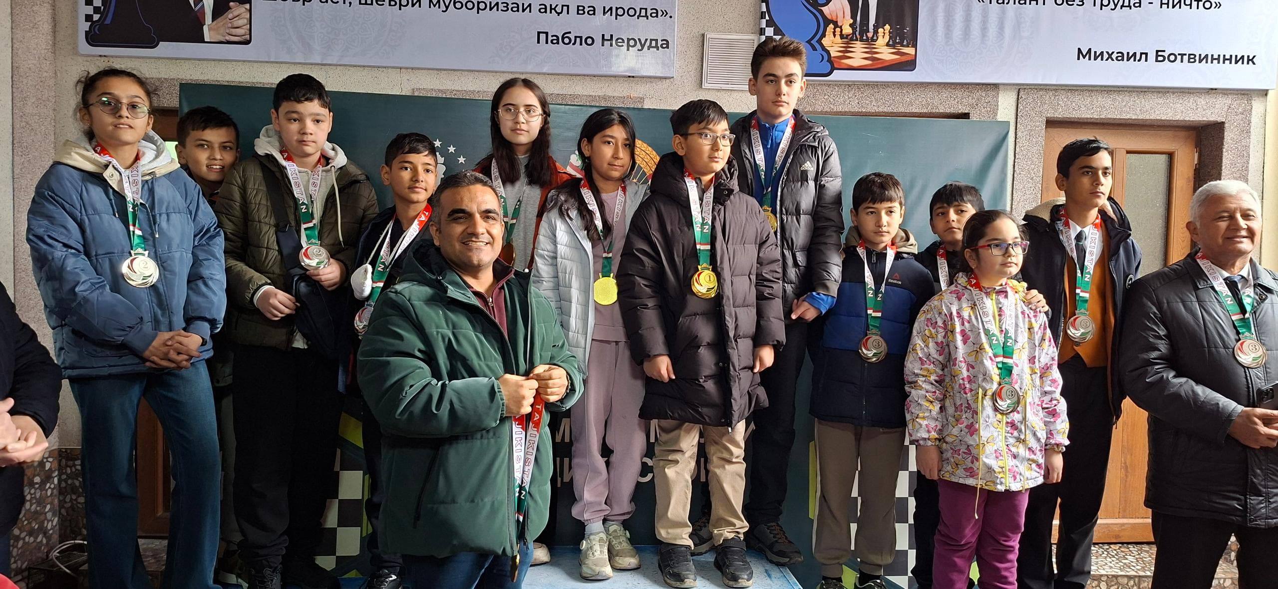 Dushanbe schoolchildren will represent Tajikistan at the Asian Chess Championship.