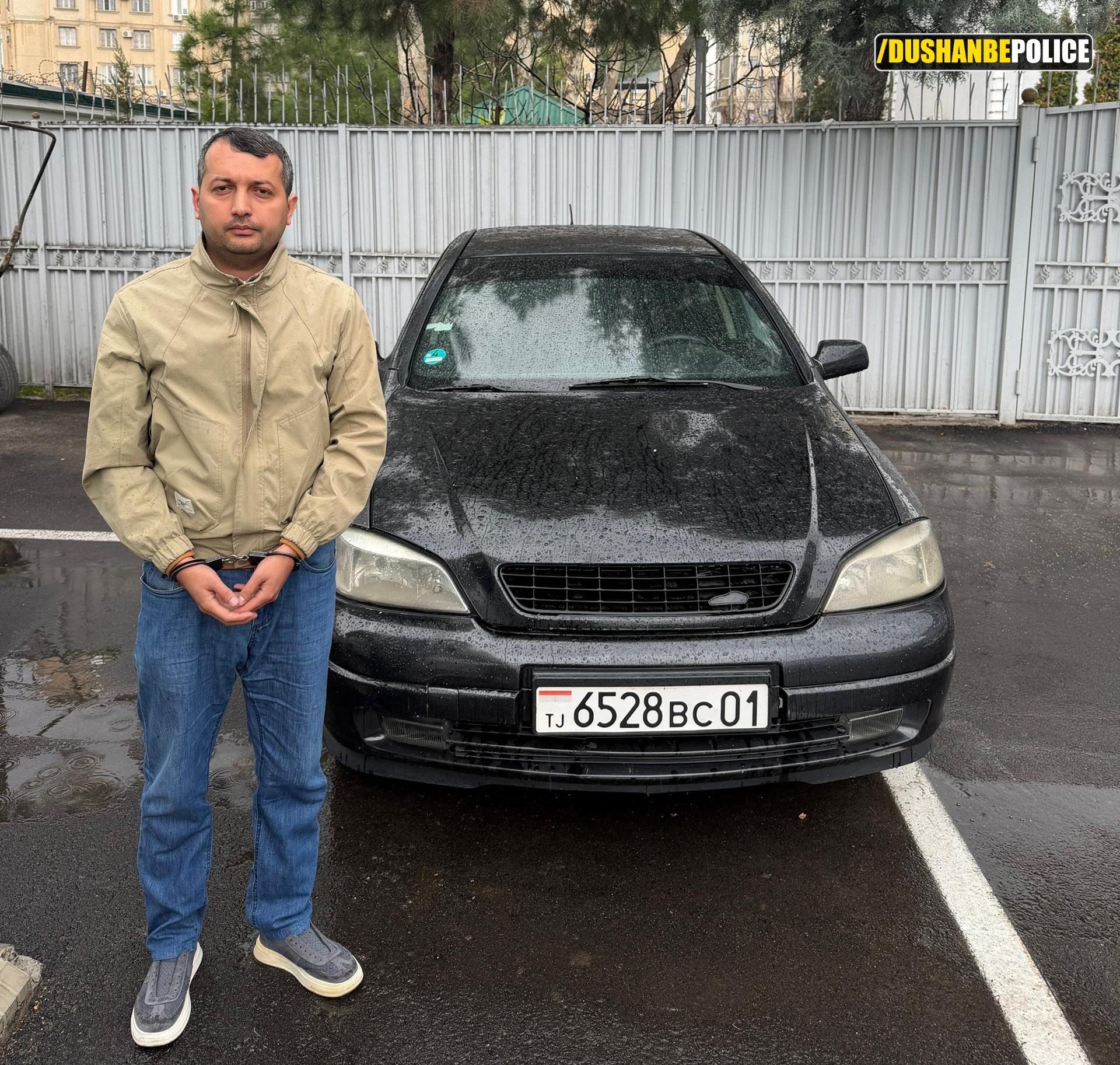 A fake police officer with a fake ID was detained in Dushanbe.