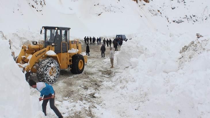 The threat of avalanches remains in Tajikistan.