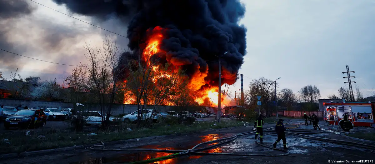 Night attack in Ukraine: there are casualties and destruction