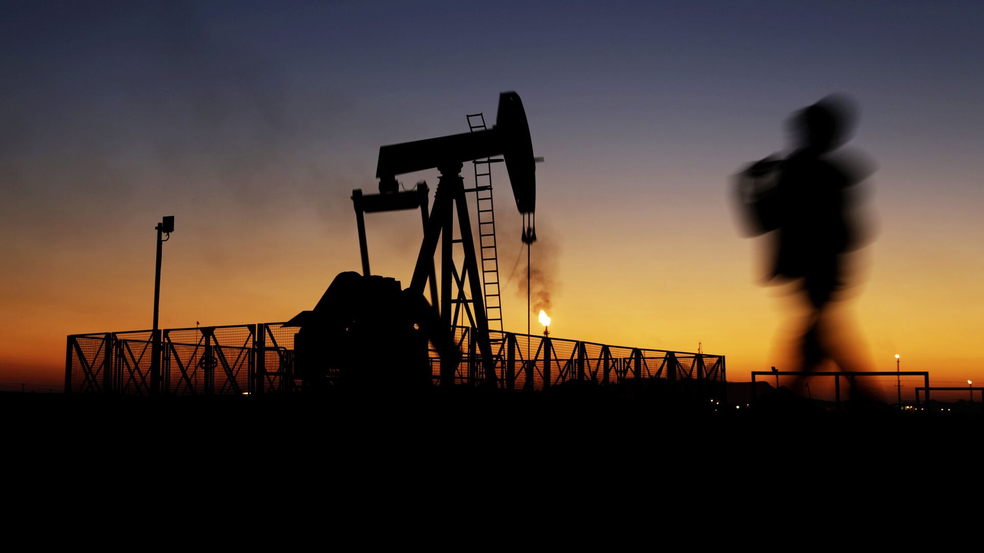 FT: Iran will have to cut oil production in 16 days if the US does not lift the blockade